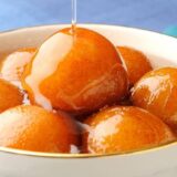 Gulab Jhambu (2 pieces)